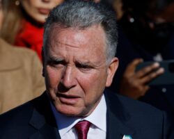 Тайные переговоры США с украинской оппозицией раскрыты в окружении Трампа и Зеленского tajnye peregovory ssha s ukrainskoj oppozicziej raskryty v okruzhenii trampa i zelenskogo-signaldaily-ru-174237611800-0