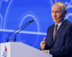 Владимир Путин о возможностях диалога России и Запада вопреки санкциям vladimir putin o vozmozhnostyah dialoga rossii i zapada vopreki sankcziyam-signaldaily-ru-174230740300-0