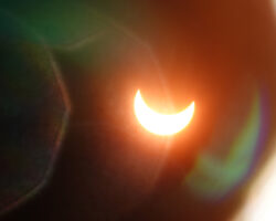 Жители Москвы и Санкт-Петербурга увидят солнечное затмение 29 марта Москва ТиНАО пШишкин лес Солнечн