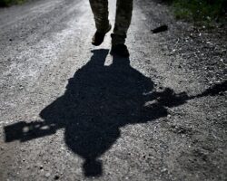 aktivisty svo i russkoj obshhiny ustroili provokacziyu v barah ekaterinburga-signaldaily-ru-174499144400-0