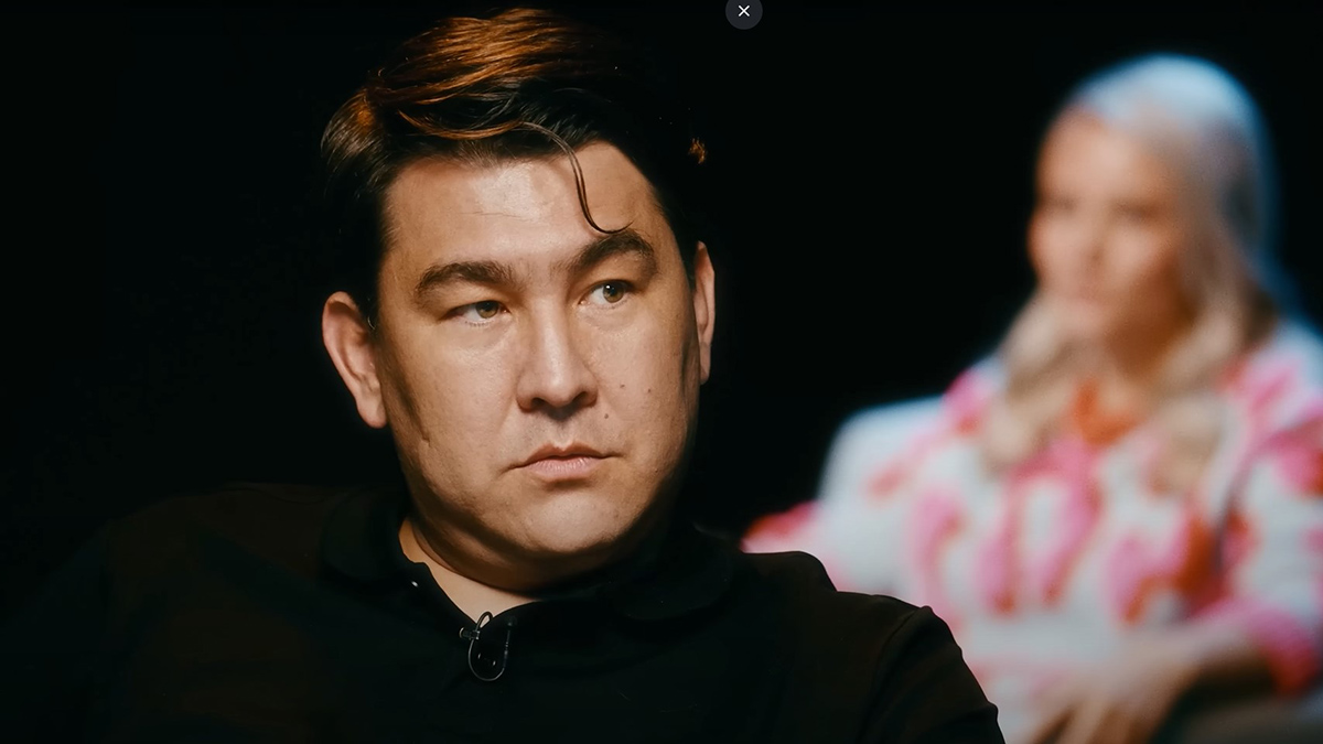 «Гипержирный»: Мусагалиев пошутил над похудевшим Харламовым