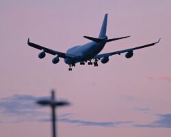 geroi ekipazha spasli rejsy kualalumpursidnej i moskvakrasnoyarsk-signaldaily-ru-174393322100-0