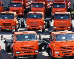 КамАЗ сохраняет курс на модернизацию и развитие в условиях новых вызовов kamaz sohranyaet kurs na modernizacziyu i razvitie v usloviyah novyh vyzovov-signaldaily-ru-174352848700-0