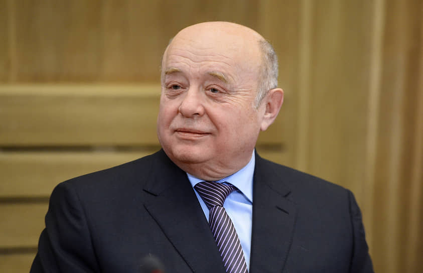 Михаил Фрадков продолжает возглавлять РИСИ по решению Владимира Путина-0