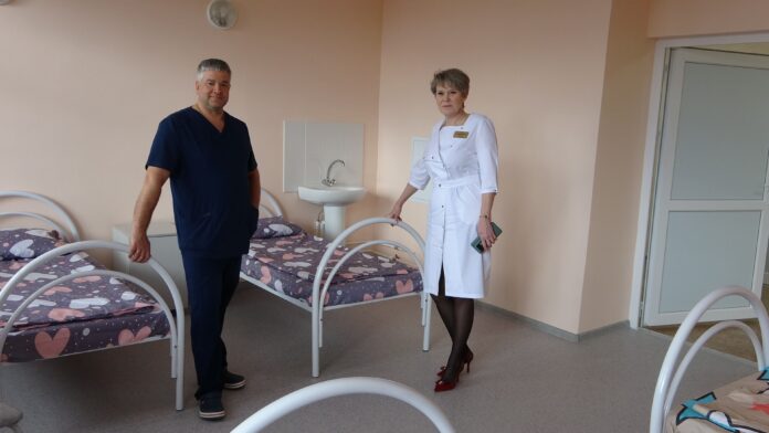 Обновленное неврологическое отделение Детской больницы Каменска-Уральского в Свердловской области-0