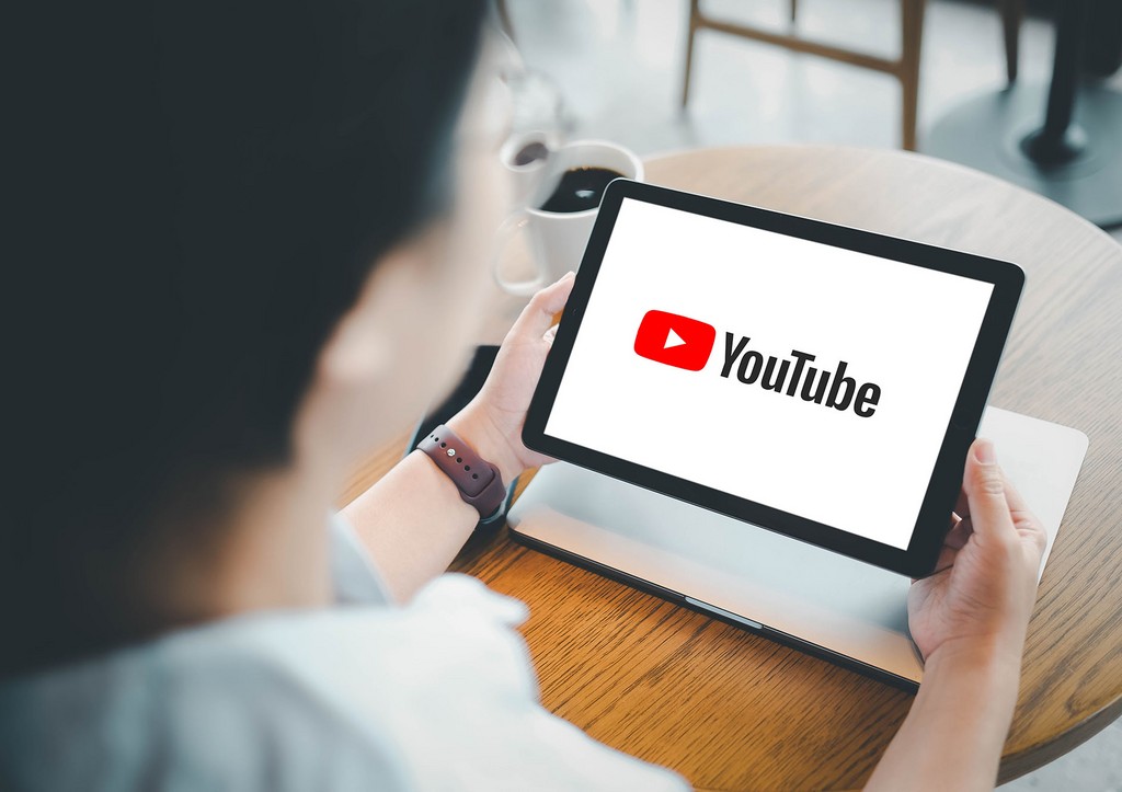 Почему YouTube не работает 14 апреля: сбои, отмена замедления, лимит Shorts