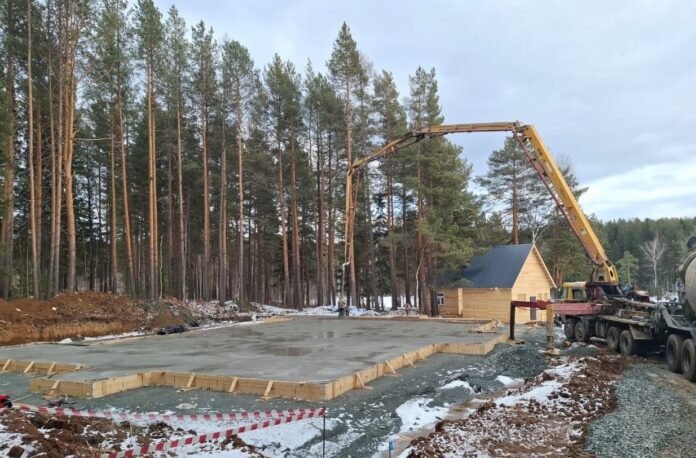 Спортивный прорыв в Нижнетуринском округе стадионы и лыжная база Ельничный-0