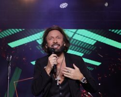 Стас Михайлов устроит грандиозный праздник в Live Arena Москвы 27 апреля stas mihajlov ustroit grandioznyj prazdnik v moskvy 27 aprelya-signaldaily-ru-174358881200-0