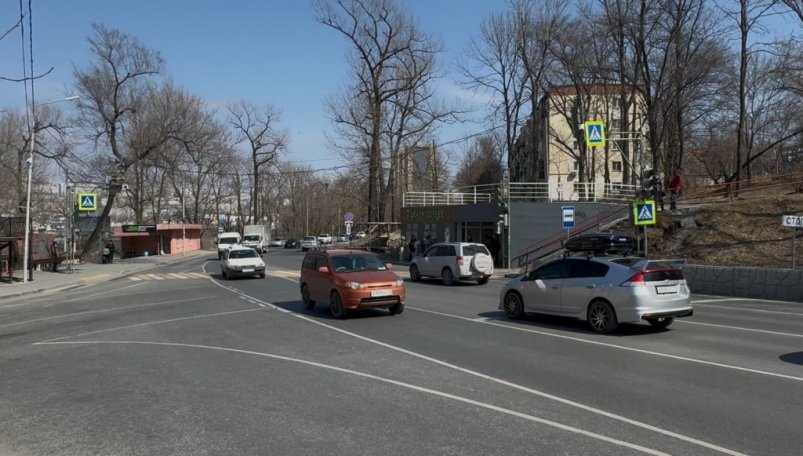 Во Владивостоке у ТРК "Калина Молл" перенастроили светофор Администрация Владивостока