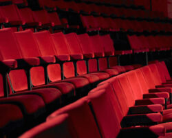 v dzerzhinskom teatre dramy projdut spektakli shkolystudii mhat-signaldaily-ru-174532554300-0