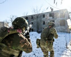 ВС РФ укрепляют позиции в Сумской области по словам эксперта Александра Перенджиева vs rf ukreplyayut poziczii v sumskoj oblasti po slovam eksperta aleksandra perendzhieva-signaldaily-ru-174403955600-0