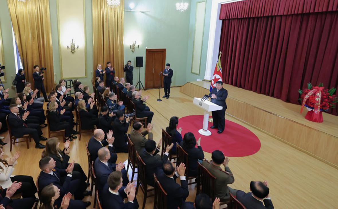 Ким Чен Ын (kcna.kp)