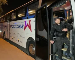 Концерты Алексея Хворостяна и Сергея Пенкина, премьеры МХАТ и Театра Маяковского konczerty alekseya hvorostyana i sergeya penkina premery mhat i teatra mayakovskogo-signaldaily-ru-174863381200-0