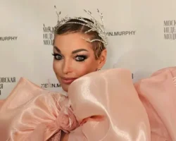 Александр Данилов предлагает Анастасии Волочковой советы по уходу за волосами aleksandr danilov predlagaet anastasii volochkovoj sovety po uhodu za volosami-signaldaily-ru-0