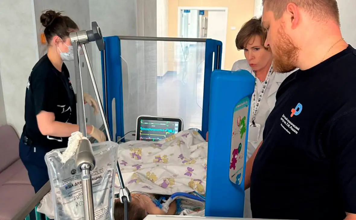 Мальчик, на которого было совершено нападение в аэропорту Шереметьево, в медицинском центр им. Рошаля, 24 июня 2025 года (ostorozhnodeti / Telegram)