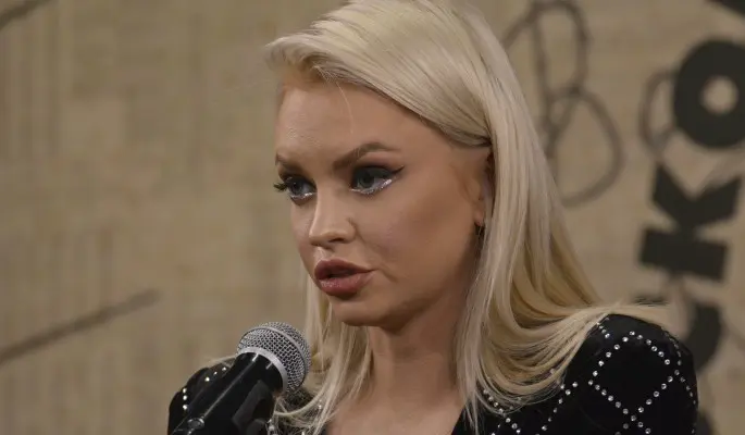 Милана Тюльпанова: Всех умоляю не читать Лену Миро!
