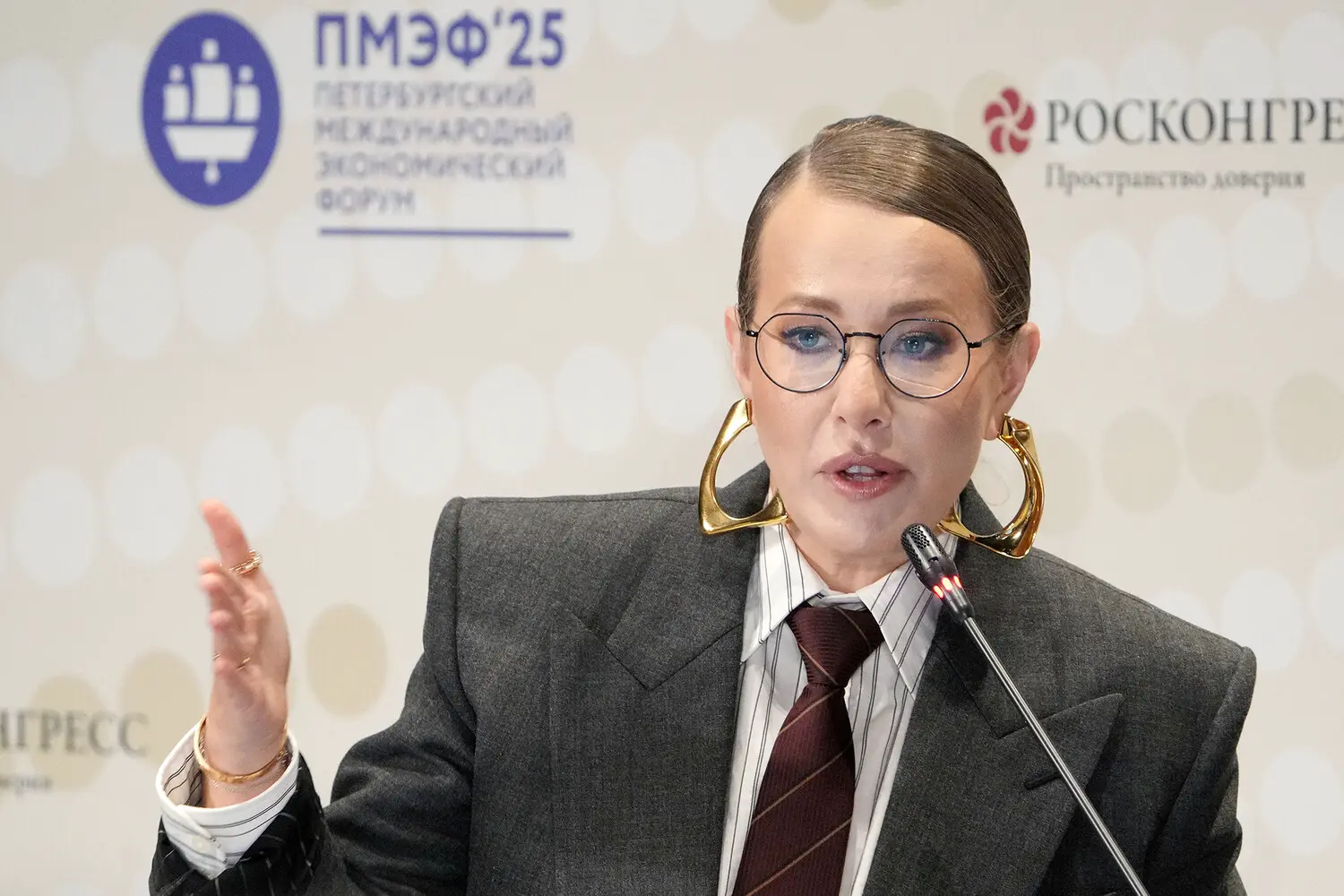 Инстасамка, Дора и Мэйби Бэйби обсуждают FACE-иноагента и запрет ЛГБТ-0