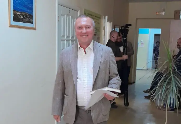 Вадим Трофимов уверенно возглавил округ Дегтярска как новый градоначальник-0