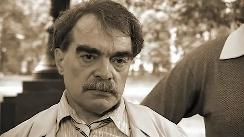 Актер Александр Адабашьян в роли Михаила Берлиоза