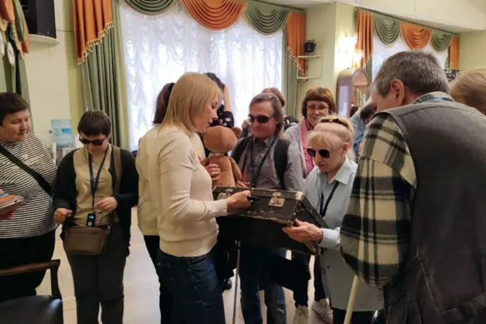 Ирина Безрукова и Свердловская спецбиблиотека открывают VII Летнюю школу «Тифло.комм»!-0