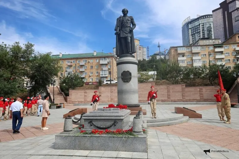 Во Владивостоке почтили память графа Муравьева-Амурского ИА PrimaMedia