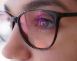 anna shamarova i irina zaharova iz mntk mikrohirurgiya glaza dayut sovety po zdorovomu zreniyu-signaldaily-ru-0