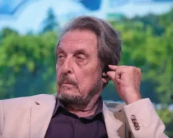 Эррол Маск рассказал о возможных визитах Илона Маска в Россию и Ivideon errol mask rasskazal o vozmozhnyh vizitah ilona maska v rossiyu i -signaldaily-ru-0