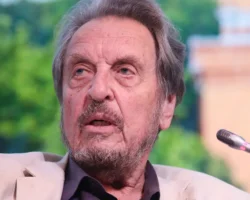 Эррол Маск восхищен Россией и хочет получить гражданство после визита в Москву и Казань errol mask voshishhen rossiej i hochet poluchit grazhdanstvo posle vizita v moskvu i kazan-signaldaily-ru-0