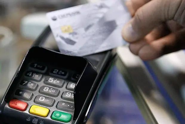 Сбербанк и Счетная палата обсуждают НДС на банковские карты в Госдуме Сбербанк и Счетная палата обсуждают НДС на банковские карты в Госдуме