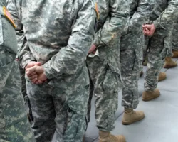 skott bessent zayavil o borbe ssha za vyplaty voennym  -signaldaily-ru-0