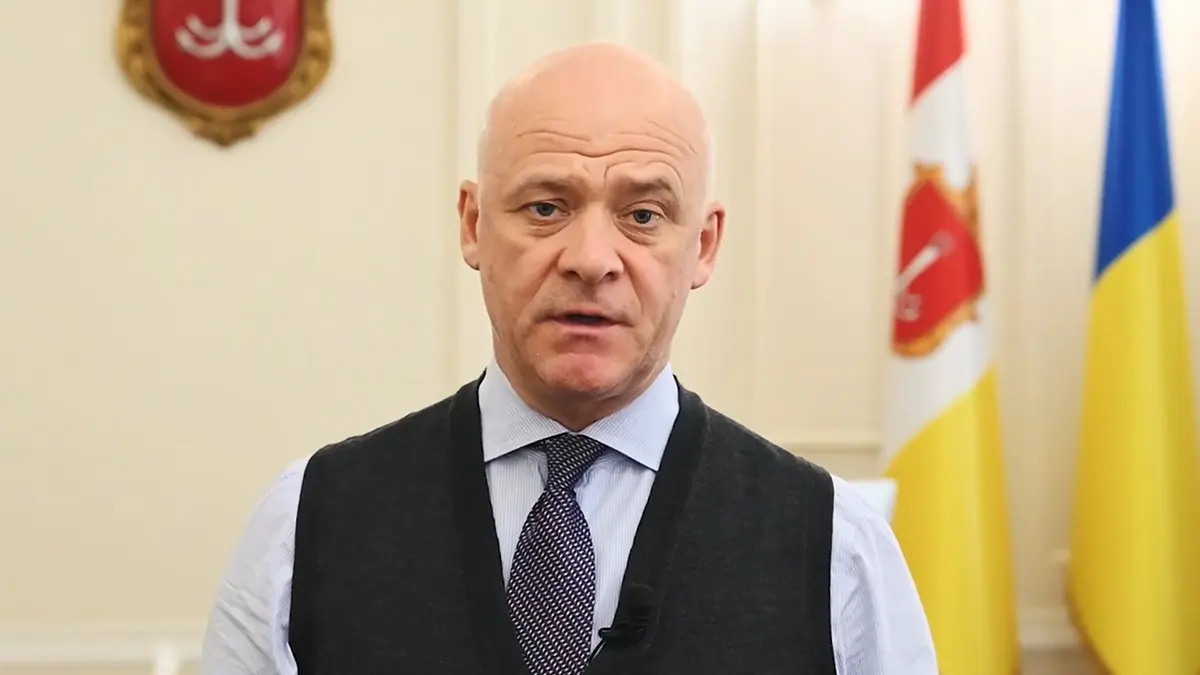 СБУ показала копию российского паспорта мэра Одессы Труханова