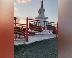 zagadochnoe oskvernenie memoriala v dnr svyazano s sudboj buddijskogo suburgana borisa trimy-signaldaily-ru-0