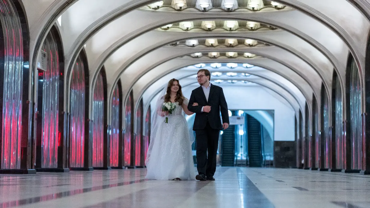 Ракова сообщила о завершении юбилейного пятого свадебного сезона на станции метро «Маяковская»