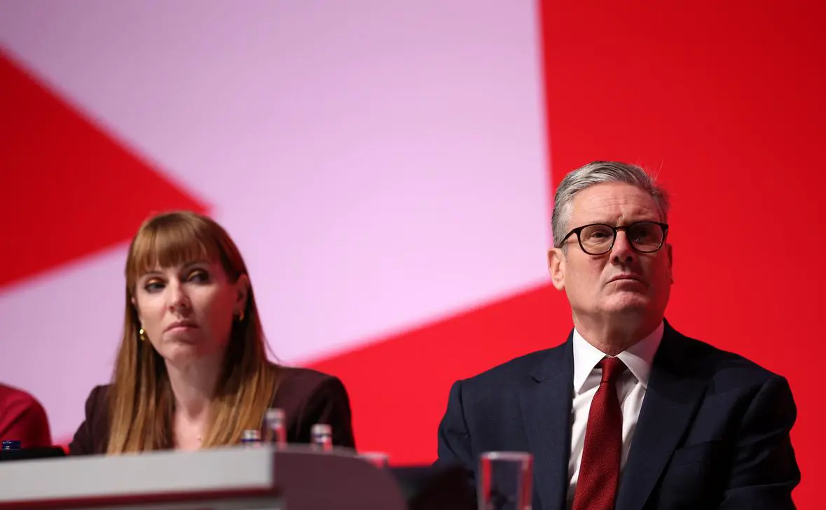 Кир Стармер и Анджела Рэйнер (ADAM VAUGHAN / EPA / ТАСС)