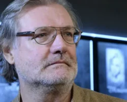 Артур Иванов оценил Владимира Симонова из Театра Вахтангова как великолепного партнёра artur ivanov oczenil vladimira simonova iz teatra vahtangova kak velikolepnogo partnyora-signaldaily-ru-0