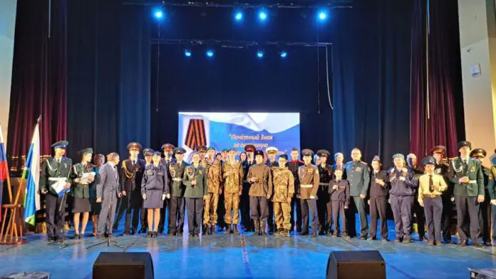 Денис Паслер и Татьяна Савинова отмечают 30 лет успеха кадетского образования в Свердловской области-0