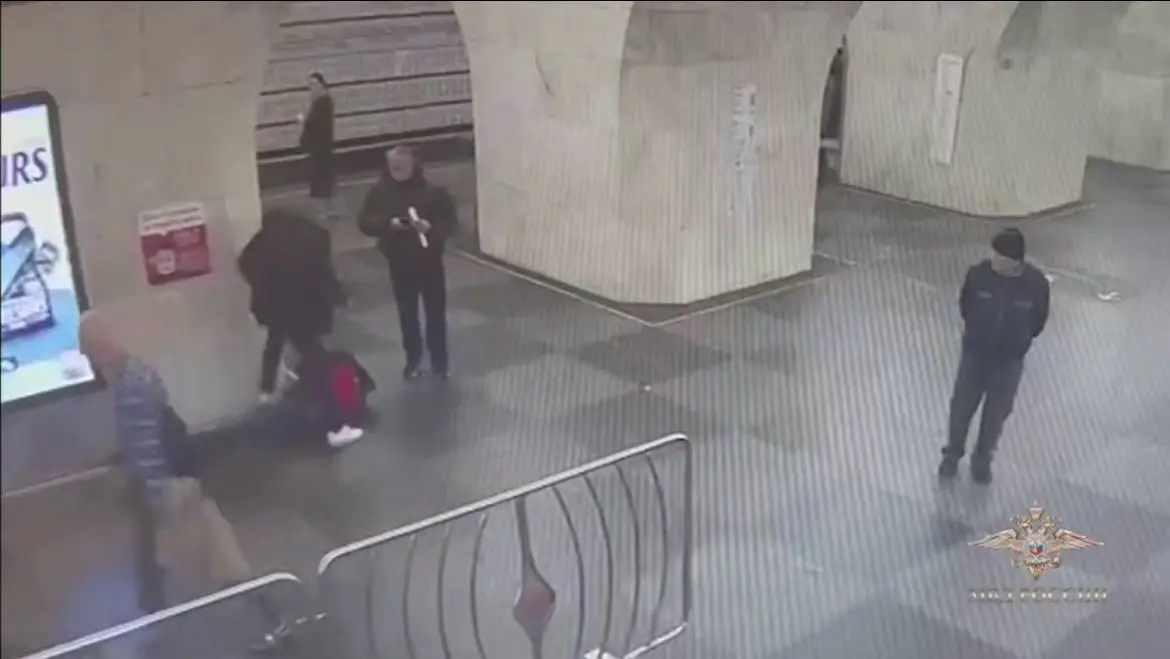 Пьяный пассажир избил мужчину на станции метро «Проспект Мира»