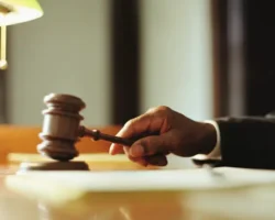 kapitana batiskafa sindbad v hurgade osvobodili do suda dlya rossijskih turistov-signaldaily-ru-0