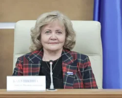 lyudmila babushkina pozdravila sluzhbu sudebnyh pristavov sverdlovskoj oblasti-signaldaily-ru-0
