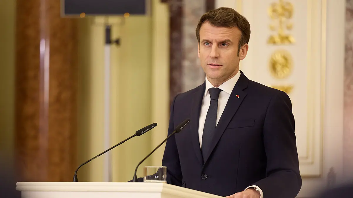 Макрон: Франция введет добровольную военную службу в 2026 году