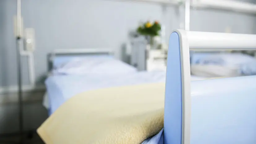 Спасённый из пожара в дачном кооперативе Сургута умер от ожогов в больнице