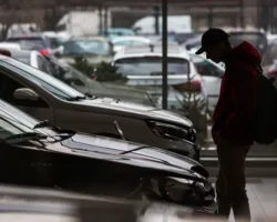 Минпромторг переносит утильсбор, увеличивается спрос на Geely Monjaro, BMW, Toyota и Kia minpromtorg perenosit utilsbor uvelichivaetsya spros na i -signaldaily-ru-0