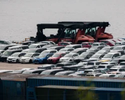 Минпромторг России и Михаил Мишустин перенесли новые правила утильсбора minpromtorg rossii i mihail mishustin perenesli novye pravila utilsbora-signaldaily-ru-0