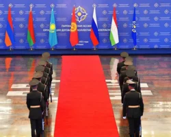 mnaczakan safaryan i nikol pashinyan obsuzhdayut sotrudnichestvo armenii i odkb-signaldaily-ru-0