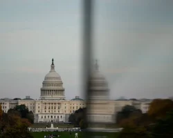 Поддержка правительства США ускорит ИИ-инновации и рост OpenAI и ChatGPT podderzhka pravitelstva ssha uskorit iiinnovaczii i rost i -signaldaily-ru-0