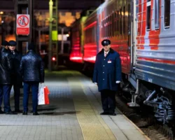 С сегодняшнего дня электропоезда Владивосток - Уссурийск добавили вагоны! s segodnyashnego dnya elektropoezda vladivostok ussurijsk dobavili vagony-signaldaily-ru-0