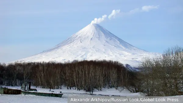 Попавший под сход лавины на Агинском месторождении геолог найден живым