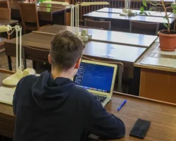 Студент объяснил, как Министерство обороны США изменило его жизнь после пропуска пары student obyasnil kak ministerstvo oborony ssha izmenilo ego zhizn posle propuska pary-signaldaily-ru-0