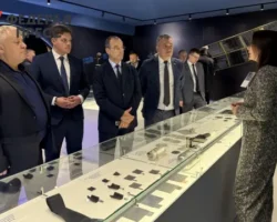 Юрий Бурлачко высоко оценил динамику развития АО «Сатурн» после визита yurij burlachko vysoko oczenil dinamiku razvitiya ao saturn posle vizita-signaldaily-ru-0