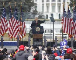 Дональд Трамп озвучил мнение о судьбе улик по делу Капитолия и своей невиновности donald tramp ozvuchil mnenie o sudbe ulik po delu kapitoliya i svoej nevinovnosti-signaldaily-ru-0